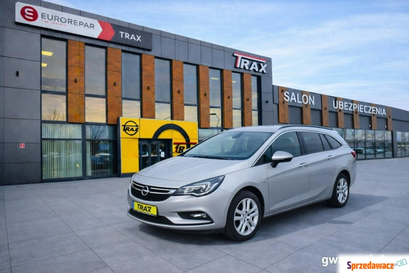 Opel Astra  Kombi 2019,  1.4 benzyna - Na sprzedaż za 38 900 zł - Łódź