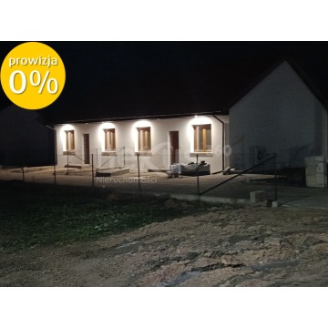 Mieszkanie trzypokojowe Poniatowice,   64 m2 - Sprzedam - zdjęcie 2