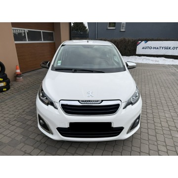 Peugeot 108  Hatchback 2018,  1.0 benzyna, automat - Na sprzedaż za 31 900 zł - Orzech - zdjęcie 2