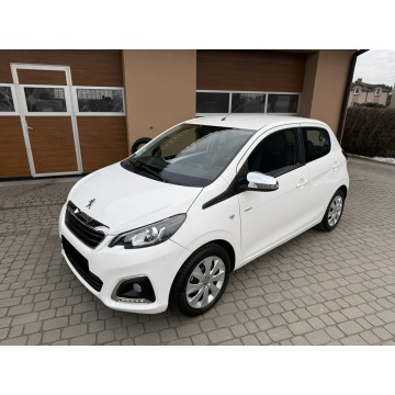 Peugeot 108  Hatchback 2018,  1.0 benzyna, automat - Na sprzedaż za 31 900 zł - Orzech - zdjęcie 12