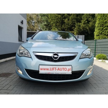 Opel Astra 2010,  1.6 benzyna - Na sprzedaż za 22 900 zł - Strzegom - zdjęcie 2