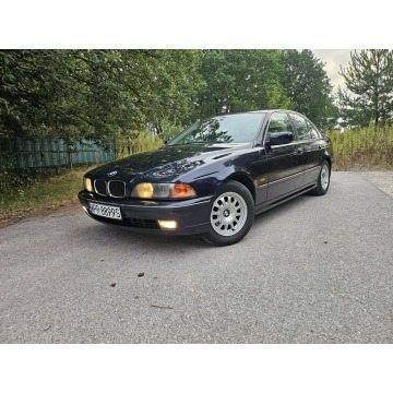 BMW 523 - bez RDZY // wszystko sprawne // automat // bez LPG