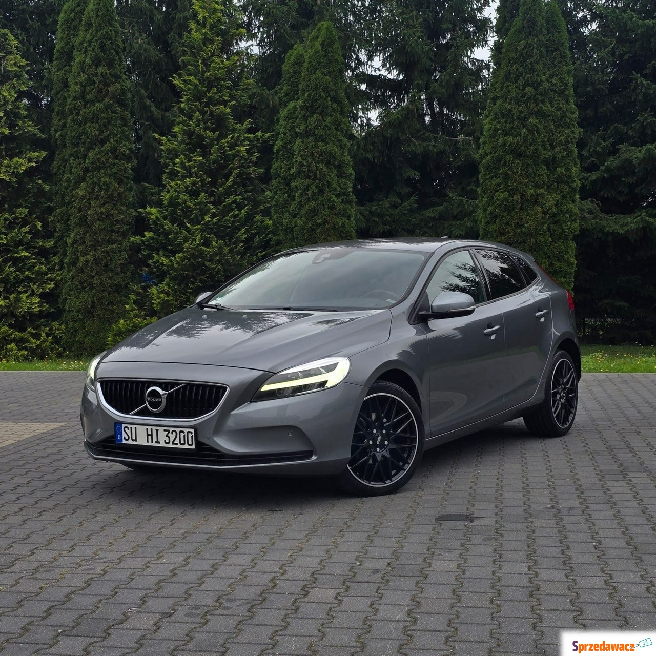 Volvo V40 2016