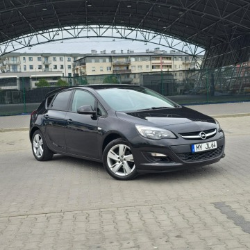 Opel Astra  Hatchback 2013,  1.4 benzyna - Na sprzedaż za 23 900 zł - Ostrów Mazowiecka - zdjęcie 9