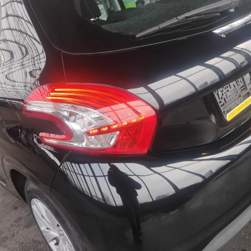 Peugeot 208  Hatchback 2013,  1.4 diesel - Na sprzedaż za 19 700 zł - Mysłowice - zdjęcie 10