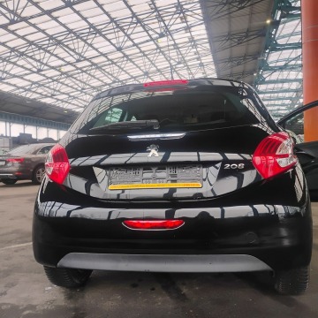 Peugeot 208  Hatchback 2013,  1.4 diesel - Na sprzedaż za 19 700 zł - Mysłowice - zdjęcie 9