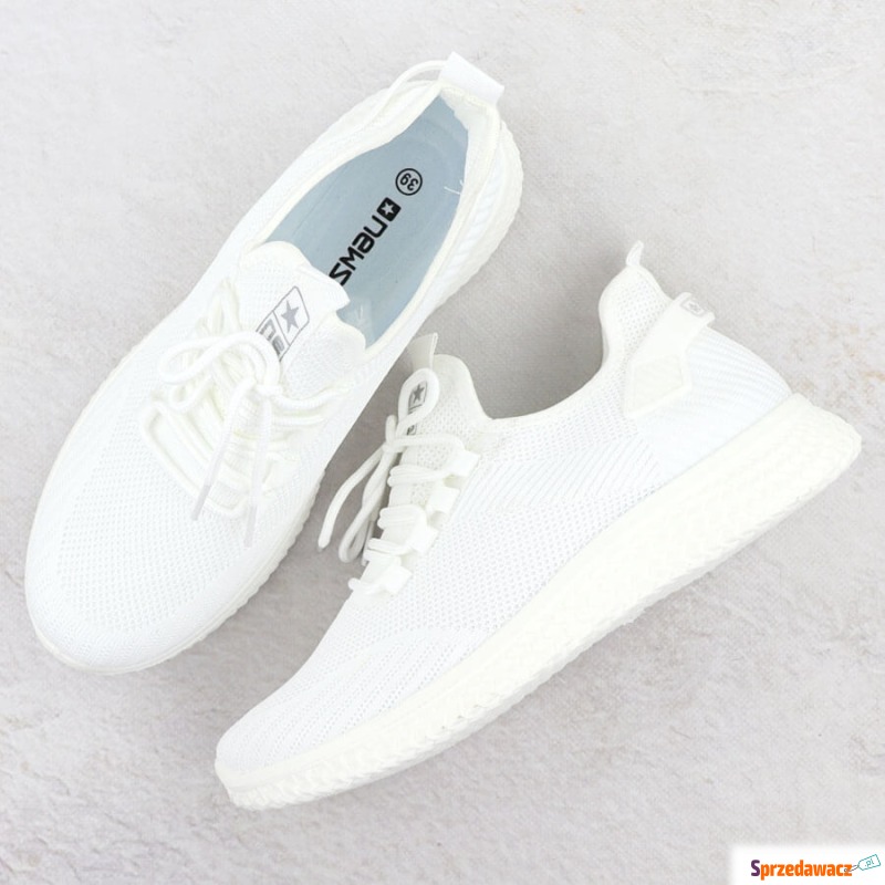 Buty sportowe siatkowe lekkie...