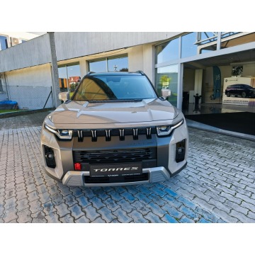 SsangYong   SUV 2025,  1.5 hybryda, automat - Na sprzedaż za 149 800 zł - Kraków - zdjęcie 2