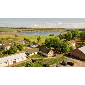 Sprzedam dom Kraplewo -  wolnostojący,  pow.  341 m2,  działka:   703 m2 - zdjęcie 1