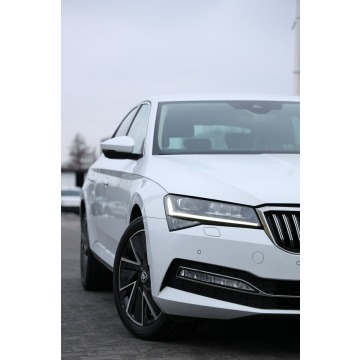 Skoda Superb  Liftback 2021,  2.0 benzyna, automat - Na sprzedaż za 99 900 zł - Tychy - zdjęcie 4