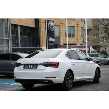 Skoda Superb  Liftback 2021,  2.0 benzyna, automat - Na sprzedaż za 99 900 zł - Tychy - zdjęcie 6