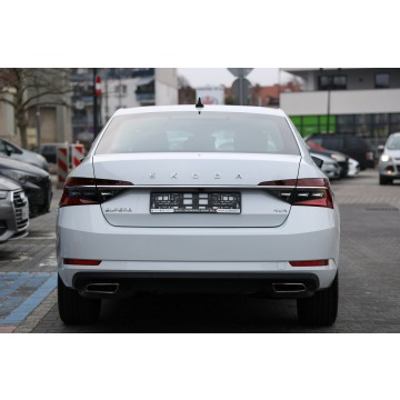 Skoda Superb  Liftback 2021,  2.0 benzyna, automat - Na sprzedaż za 99 900 zł - Tychy - zdjęcie 7