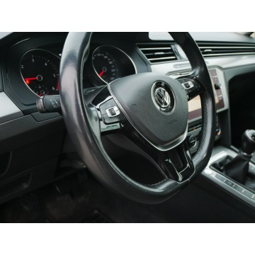 Volkswagen Passat 2019,  2.0 diesel - Na sprzedaż za 59 900 zł - Goczałkowice-Zdrój - zdjęcie 5