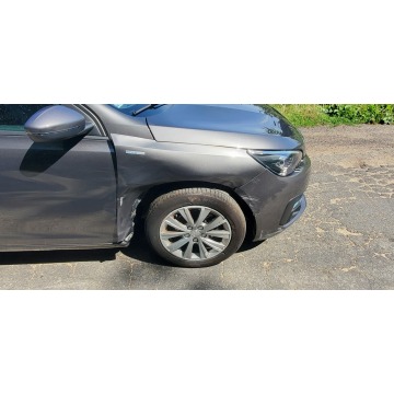 Peugeot 308  Hatchback 2018,  1.2 benzyna - Na sprzedaż za 22 999 zł - Pleszew - zdjęcie 4