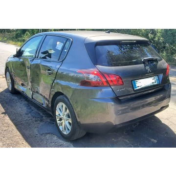 Peugeot 308  Hatchback 2018,  1.2 benzyna - Na sprzedaż za 22 999 zł - Pleszew - zdjęcie 11
