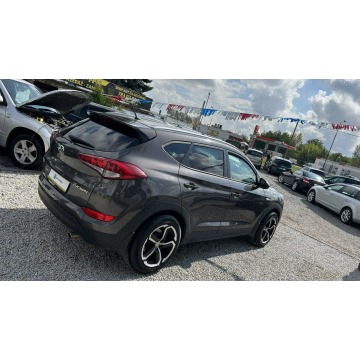 Hyundai Tucson  SUV 2015,  1.7 diesel - Na sprzedaż za 59 800 zł - Świdnica - zdjęcie 12