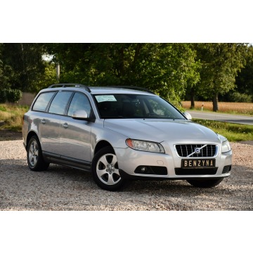 Volvo V70 2008,  2.0 benzyna - Na sprzedaż za 17 999 zł - Nowe Sójki - zdjęcie 4