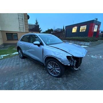 Audi Q3  SUV 2019,  2.0 benzyna, automat - Na sprzedaż za 37 500 zł - Margonin - zdjęcie 3