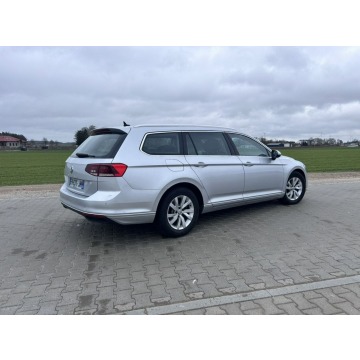 Volkswagen Passat 2020,  1.6 diesel, automat - Na sprzedaż za 61 900 zł - Margonin - zdjęcie 4