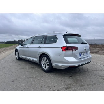 Volkswagen Passat 2020,  1.6 diesel, automat - Na sprzedaż za 61 900 zł - Margonin - zdjęcie 8