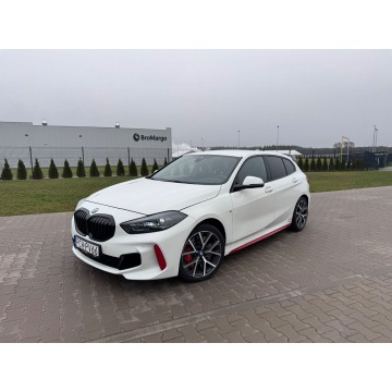 BMW Seria 1  Liftback 2021,  2.0 benzyna, automat - Na sprzedaż za 139 000 zł - Margonin - zdjęcie 5