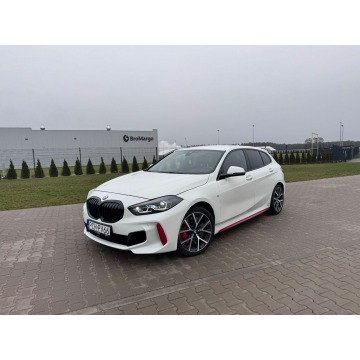BMW Seria 1  Liftback 2021,  2.0 benzyna, automat - Na sprzedaż za 139 000 zł - Margonin - zdjęcie 2