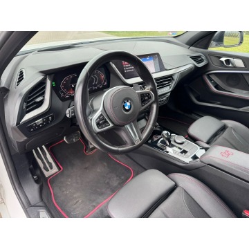 BMW Seria 1  Liftback 2021,  2.0 benzyna, automat - Na sprzedaż za 139 000 zł - Margonin - zdjęcie 12