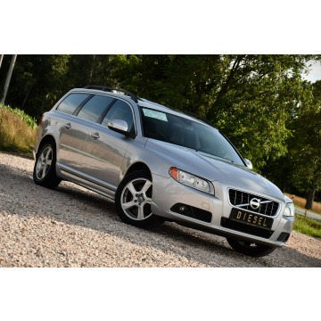 Volvo V70 2010,  2.4 diesel, automat - Na sprzedaż za 26 999 zł - Nowe Sójki - zdjęcie 4