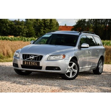 Volvo V70 2010,  2.4 diesel, automat - Na sprzedaż za 26 999 zł - Nowe Sójki - zdjęcie 8