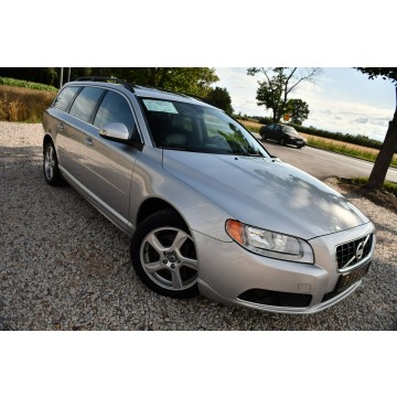Volvo V70 2010,  2.4 diesel, automat - Na sprzedaż za 26 999 zł - Nowe Sójki - zdjęcie 6