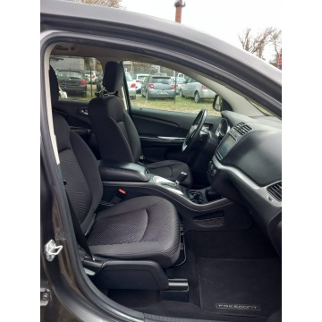 Fiat Freemont  Minivan/Van 2014,  2.4 benzyna, automat - Na sprzedaż za 47 800 zł - Lublin - zdjęcie 6