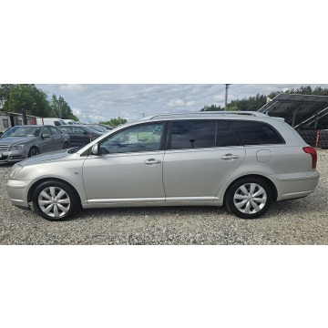 Toyota Avensis 2004,  1.8 benzyna - Na sprzedaż za 4 900,00 zł - Kutno - zdjęcie 10