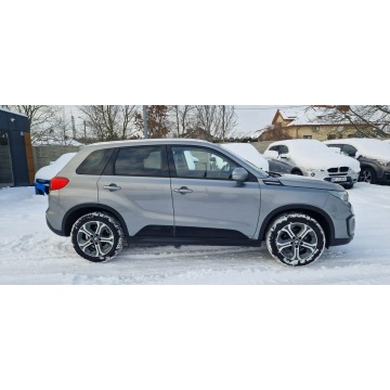 Suzuki Vitara  SUV 2018,  1.6 benzyna - Na sprzedaż za 54 900 zł - Płock - zdjęcie 11