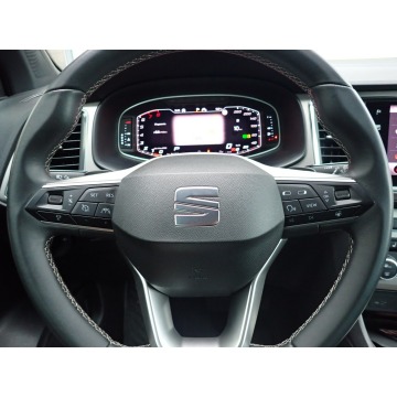 Seat Ateca  SUV 2020,  2.0 benzyna, automat - Na sprzedaż za 92 500 zł - Łódź - zdjęcie 11