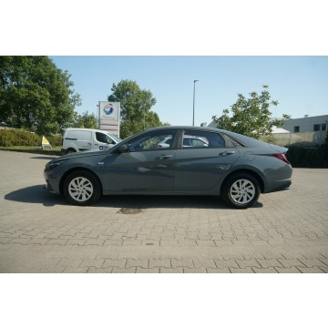 Hyundai Elantra  Sedan/Limuzyna 2022,  1.6 benzyna, automat - Na sprzedaż za 55 200 zł - Poznań - zdjęcie 9
