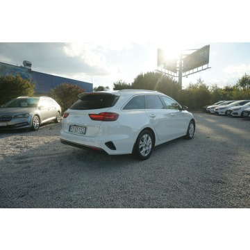 Kia Ceed 2022,  1.5 benzyna - Na sprzedaż za 51 000 zł - Poznań - zdjęcie 6