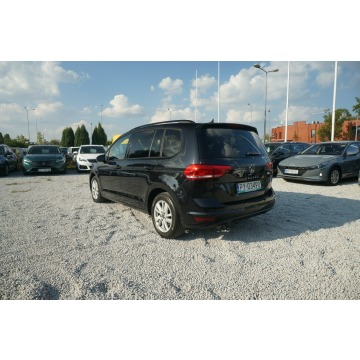 Volkswagen Touran  Minivan/Van 2022,  2.0 diesel, automat - Na sprzedaż za 65 000 zł - Poznań - zdjęcie 8