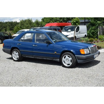 Mercedes - Benz W124  Sedan/Limuzyna 1988,  2.0 benzyna - Na sprzedaż za 24 900 zł - Tarnogród - zdjęcie 3