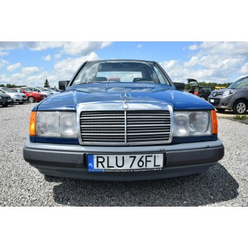 Mercedes - Benz W124  Sedan/Limuzyna 1988,  2.0 benzyna - Na sprzedaż za 24 900 zł - Tarnogród - zdjęcie 6