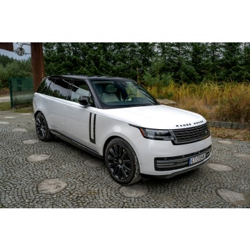 Land Rover Range Rover  SUV 2024,  4.4 benzyna, automat - Na sprzedaż za 599 777 zł - Ropczyce - zdjęcie 10