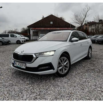Škoda Octavia - 2023