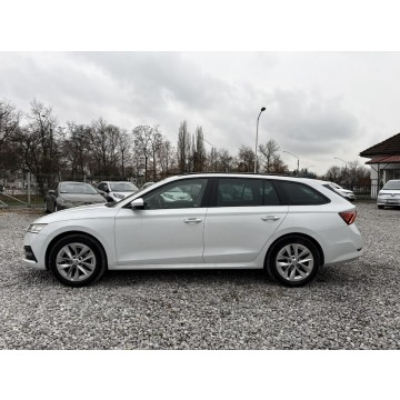 Skoda Octavia 2023,  1.5 benzyna, automat - Na sprzedaż za 94 900 zł - Warszawa - zdjęcie 9
