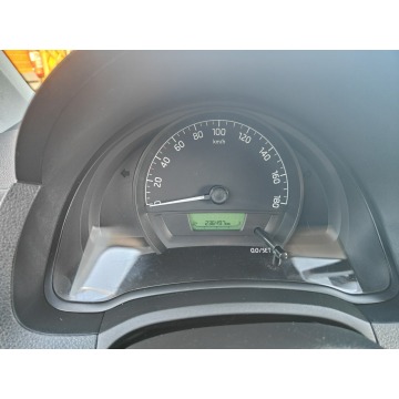 Skoda Citigo 2013,  1.0 benzyna - Na sprzedaż za 12 900 zł - Twardów - zdjęcie 10