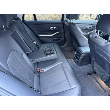 BMW Seria 3 2020,  2.0 diesel, automat - Na sprzedaż za 84 900 zł - Poznań - zdjęcie 3
