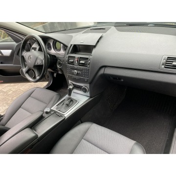 Mercedes - Benz C-klasa 2009,  1.8 benzyna, automat - Na sprzedaż za 25 900 zł - Poznań - zdjęcie 4