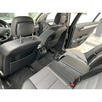 Mercedes - Benz C-klasa 2009,  1.8 benzyna, automat - Na sprzedaż za 25 900 zł - Poznań - zdjęcie 6
