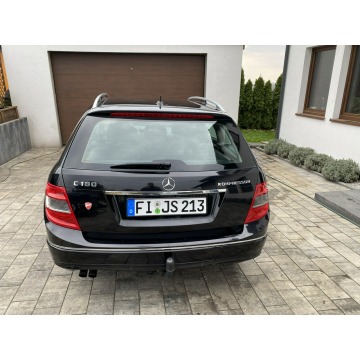 Mercedes - Benz C-klasa 2009,  1.8 benzyna, automat - Na sprzedaż za 25 900 zł - Poznań - zdjęcie 10