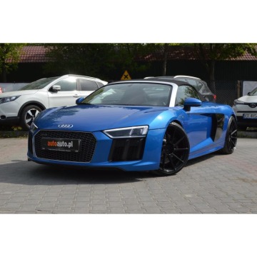 Audi R8  Kabriolet 2017,  5.2 benzyna, automat - Na sprzedaż za 599 871 zł - Warszawa - zdjęcie 2