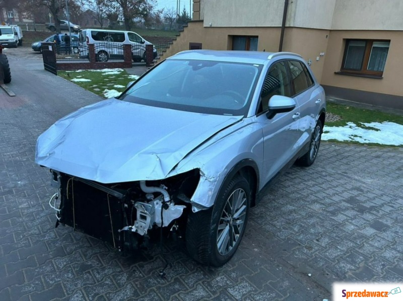 Audi Q3  SUV 2019,  2.0 benzyna, automat - Na sprzedaż za 37 500 zł - Margonin