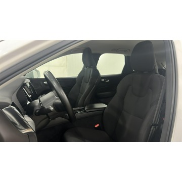 Volvo   SUV 2021,  2.0 hybryda, automat - Na sprzedaż za 99 800 zł - Warszawa - zdjęcie 10